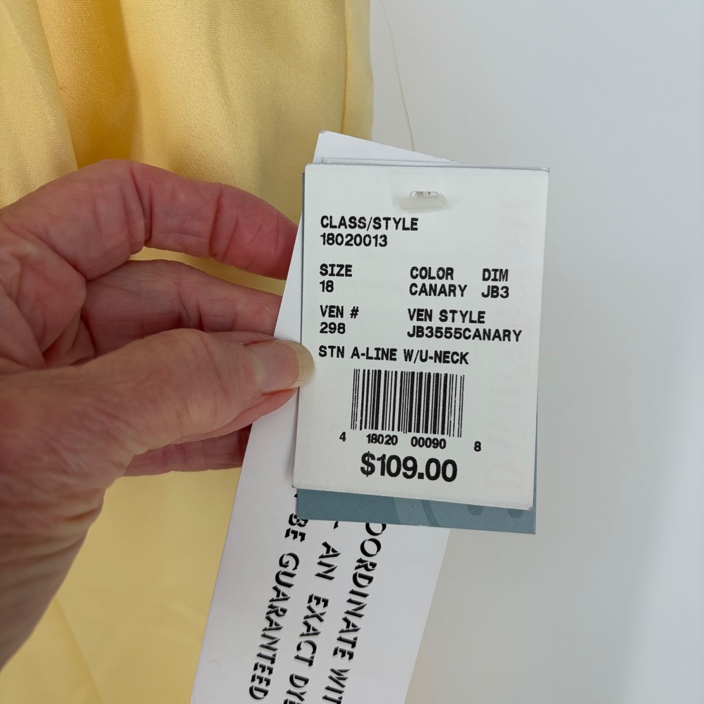 David's Bridal Girls Yellow Satin Baby Doll Gown Size 18 Dance Formal Bridesmaid - Picture 5 of 9